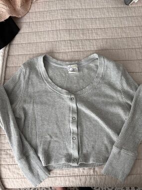 Offline by Aerie Light Gray Waffle-Knit Button Front Crop Too